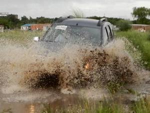 Toyota Luxury Adventure CURSO DE MANEJO SEGURO dirigido a los particulares que han comprado su 4x4 