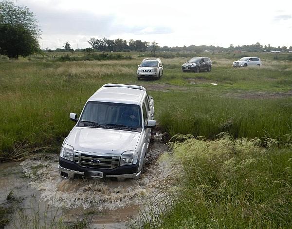 ford offroad club ford ranger nueva ranger t6 kuga ecosport caravana pinamar cariló curso oficial concesionario ford parador ovalo 4WD Powershift automatica turbodiesel medanos travesía nocturna base off road pinamar norte la deriva raza fuerte caravana ranger Test Drives  Punta del Este, Pinamar, Cariló, Mar del Plata, Villa Carlos Paz y centros turísticos de Córdoba con stands, test drive, eventos especiales Adventure Locker Ford Kinetic Summer Attraction