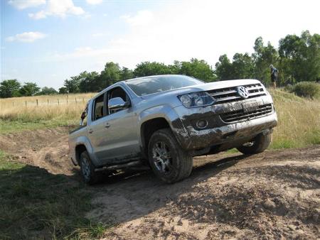 vw amarok arawak pilar nacho ignacio roviralta campana cardales waypoint 4x4 cardales4x4 buffet servicios geotrack frontera offroad elgarage 4x4 zonda 4x4 tierra negra waypoint4x4 bigtoys arb argentina disfrutar el día como baños con duchas, servicios de bebidas, parrilla, mesas, sillas y sectores de reparo.