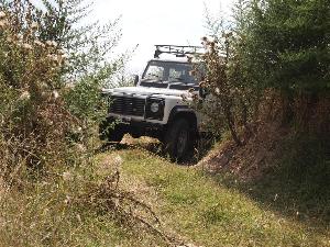 Disponemos de todo el equipo de rescate necesario para la práctica en el circuito como también diversos medios para realizar los rescates.