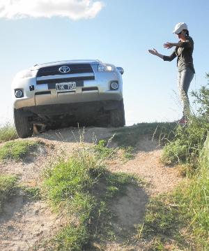 Toyota Luxury Adventure CURSO DE MANEJO SEGURO dirigido a los particulares que han comprado su 4x4 