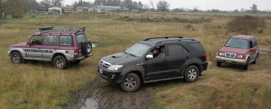 Toyota Luxury Adventure CURSO DE MANEJO SEGURO dirigido a los particulares que han comprado su 4x4 