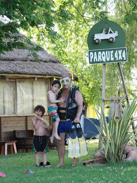 camping campamento jardin naturaleza pic nic aventura cuatriciclos pielta arquitectura bricolage avistaje de aves dia de campo fin de semana buena onda asado jardin de esculturas hierro reciclado animales de metal jardin de colibries salvias picaflor picaflores lagarto overo culebra jardin aves buenos aires observacion de aves rincon de la naturaleza cañuelas laguna pesca mojarras pescar con los chicos pesca con devolucion sembrar mojarras siempre construyendo parque4x4 parque 4x4 pasar el dia amigos cumpleaños festejar cumple quinta campo quincho parrillas baños accesibles duchas camping discapacitados  circuito pruebas sesion fotos campo test drive manejo prueba  siestodromo dormir la siesta fogon campamento nido pajaros aguilucho chimango cara cara tero huevos moteados serpiente vibora  iguana