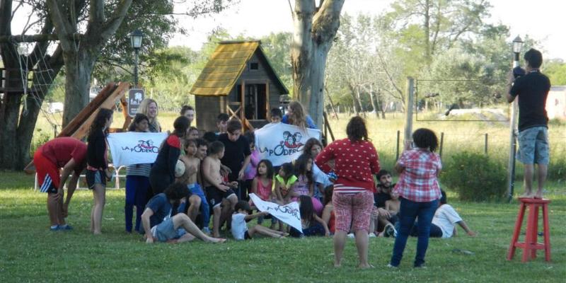 Campamento, cañuelas, acampar, escuelas, camping, educativo, grupo de chicos, salida educativa, exclusivo, fin de semana, pocos km, ezeiza, iniciarse al campamento, base, acampada, camping, acampar, cerca, capital, pocos km, lobos, cañuelas, san miguel del monte, uribelarrea, udaondo abott, campo, fogon, rustico, scouts, alquiler carpas, bolsa de dormir, linternas, parque4x4, smata, maximo paz, vicente casares, ezeiza, horno de barro, familia, chicos chicos, pequeños, primera experiencia, naturaleza, verde, salir, arboleda, quincho cerrado, seguridad, iluminación, fogón, parrilla, deportes aventura, quincho, juegos para chicos, juegos trepadores, casa en el árbol, escaladores, campestre, atardecer, la tranquera, general rodriguez, escuela de gimnasia, profesores, sevicios, viaje educativo, bosque, experiencia educativa, pileta, piscina, tobogan inflable, pelotero, mancha, deportes, cancha, futbol, voley, paseo nocturno, en caso de lluvia, transporte escolar, micro de alquiler, maestros de escuela, colegios, educación privada, viaje fin de curso, experiencia campamentil, colonia escolar, educación en el medio natural, Aula, Naturaleza, actividades físicas en el medio natural, educación Física, educación primaria, actividades físicas en la naturaleza, pre-campamento, colonia de vacaciones, vida en la naturaleza, tavien, prácticas en el medio natural; cuidado y preservación del medio ambiente, interpretación natural, campo privado, predio cerrado, integración, sholem, intercolegial, torneo, campo aventua, barrancas, lujan, puente de sogas, caminata nocturna, entorno controlado, construir, refugios, laguna, juego, grupo, charlas, iglesias, retiro espiritual, catequesis, campamentos catolicos, proyecto campamento, arborismo, baradero, dormies, granja, contingente, alojamiento, interpretación, mangrullo, plantas nativas, colonia suiza, programa educativo, san antonio de areco, los robles, campamento recreativo, armado de carpas, capilla del señor, excursiones de colegios, grupo scout.