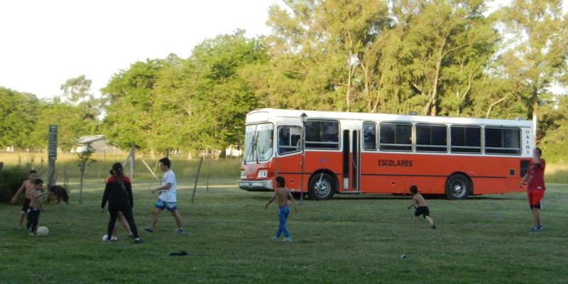 Campamento, cañuelas, acampar, escuelas, camping, educativo, grupo de chicos, salida educativa, exclusivo, fin de semana, pocos km, ezeiza, iniciarse al campamento, base, acampada, camping, acampar, cerca, capital, pocos km, lobos, cañuelas, san miguel del monte, uribelarrea, udaondo abott, campo, fogon, rustico, scouts, alquiler carpas, bolsa de dormir, linternas, parque4x4, smata, maximo paz, vicente casares, ezeiza, horno de barro, familia, chicos chicos, pequeños, primera experiencia, naturaleza, verde, salir, arboleda, quincho cerrado, seguridad, iluminación, fogón, parrilla, deportes aventura, quincho, juegos para chicos, juegos trepadores, casa en el árbol, escaladores, campestre, atardecer, la tranquera, general rodriguez, escuela de gimnasia, profesores, sevicios, viaje educativo, bosque, experiencia educativa, pileta, piscina, tobogan inflable, pelotero, mancha, deportes, cancha, futbol, voley, paseo nocturno, en caso de lluvia, transporte escolar, micro de alquiler, maestros de escuela, colegios, educación privada, viaje fin de curso, experiencia campamentil, colonia escolar, educación en el medio natural, Aula, Naturaleza, actividades físicas en el medio natural, educación Física, educación primaria, actividades físicas en la naturaleza, pre-campamento, colonia de vacaciones, vida en la naturaleza, tavien, prácticas en el medio natural; cuidado y preservación del medio ambiente, interpretación natural, campo privado, predio cerrado, integración, sholem, intercolegial, torneo, campo aventua, barrancas, lujan, puente de sogas, caminata nocturna, entorno controlado, construir, refugios, laguna, juego, grupo, charlas, iglesias, retiro espiritual, catequesis, campamentos catolicos, proyecto campamento, arborismo, baradero, dormies, granja, contingente, alojamiento, interpretación, mangrullo, plantas nativas, colonia suiza, programa educativo, san antonio de areco, los robles, campamento recreativo, armado de carpas, capilla del señor, excursiones de colegios, grupo scout.