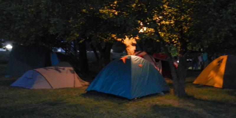 Campamento, cañuelas, acampar, escuelas, camping, educativo, grupo de chicos, salida educativa, exclusivo, fin de semana, pocos km, ezeiza, iniciarse al campamento, base, acampada, camping, acampar, cerca, capital, pocos km, lobos, cañuelas, san miguel del monte, uribelarrea, udaondo abott, campo, fogon, rustico, scouts, alquiler carpas, bolsa de dormir, linternas, parque4x4, smata, maximo paz, vicente casares, ezeiza, horno de barro, familia, chicos chicos, pequeños, primera experiencia, naturaleza, verde, salir, arboleda, quincho cerrado, seguridad, iluminación, fogón, parrilla, deportes aventura, quincho, juegos para chicos, juegos trepadores, casa en el árbol, escaladores, campestre, atardecer, la tranquera, general rodriguez, escuela de gimnasia, profesores, sevicios, viaje educativo, bosque, experiencia educativa, pileta, piscina, tobogan inflable, pelotero, mancha, deportes, cancha, futbol, voley, paseo nocturno, en caso de lluvia, transporte escolar, micro de alquiler, maestros de escuela, colegios, educación privada, viaje fin de curso, experiencia campamentil, colonia escolar, educación en el medio natural, Aula, Naturaleza, actividades físicas en el medio natural, educación Física, educación primaria, actividades físicas en la naturaleza, pre-campamento, colonia de vacaciones, vida en la naturaleza, tavien, prácticas en el medio natural; cuidado y preservación del medio ambiente, interpretación natural, campo privado, predio cerrado, integración, sholem, intercolegial, torneo, campo aventua, barrancas, lujan, puente de sogas, caminata nocturna, entorno controlado, construir, refugios, laguna, juego, grupo, charlas, iglesias, retiro espiritual, catequesis, campamentos catolicos, proyecto campamento, arborismo, baradero, dormies, granja, contingente, alojamiento, interpretación, mangrullo, plantas nativas, colonia suiza, programa educativo, san antonio de areco, los robles, campamento recreativo, armado de carpas, capilla del señor, excursiones de colegios, grupo scout.